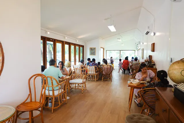 บ้านสวนรอยจรัล