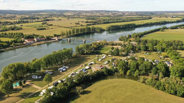 Camping Aux Rives du Soleil
