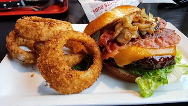 Red Robin Gourmet Burgers and Brews