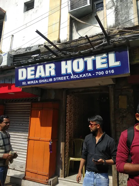 Dear Hotel