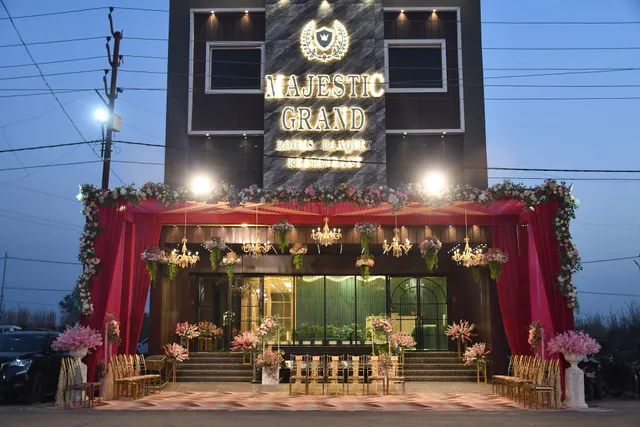 Hotel Majestic Grand