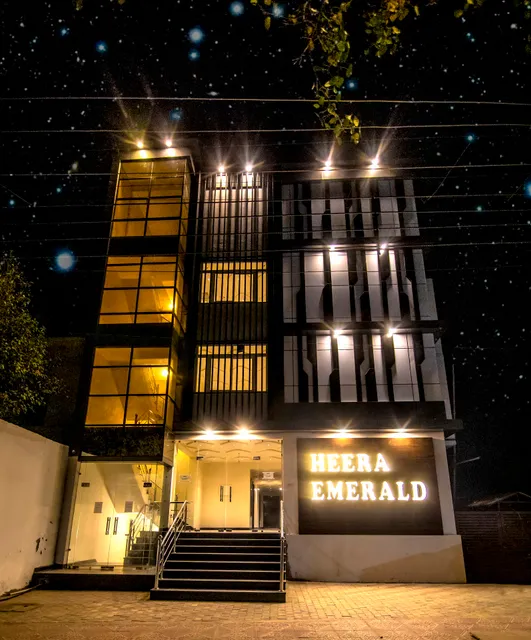 Hotel Heera Emerald