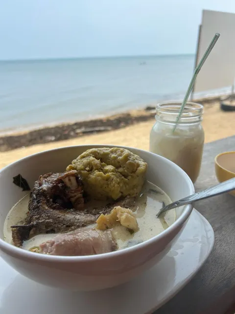 SeaVana Beach Bar and Grill