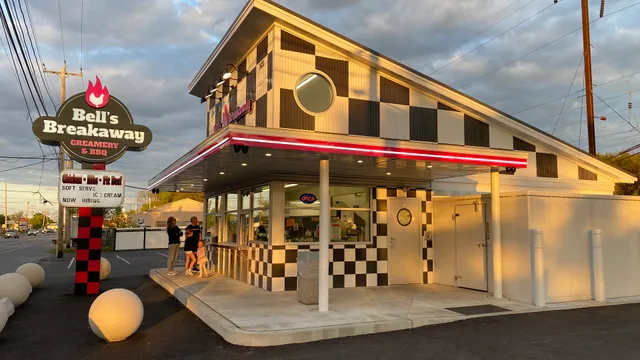 Bell’s Breakaway Creamer & BBQ