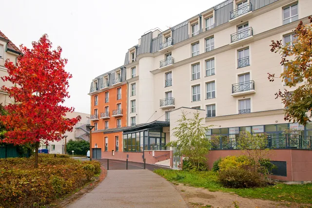 Appart Hôtel - Residhome Neuilly Bords de Marne