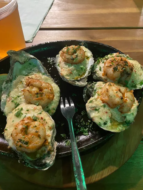 Hippin Hops Brewpub & Oyster Bar