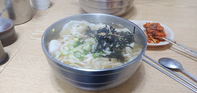 홍두깨칼국수