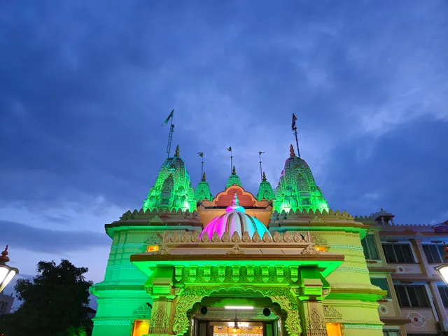 Shree Swaminarayan Gadi Mandir, New Delhi