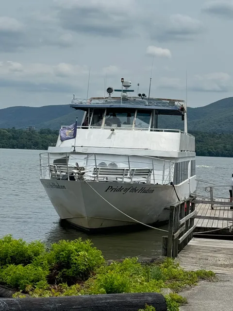 Hudson River Adventures: Pride of the Hudson