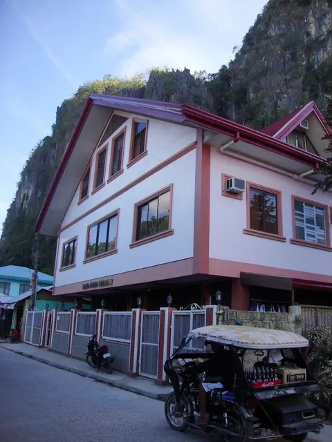 Lolo Oyong El Nido Pension House