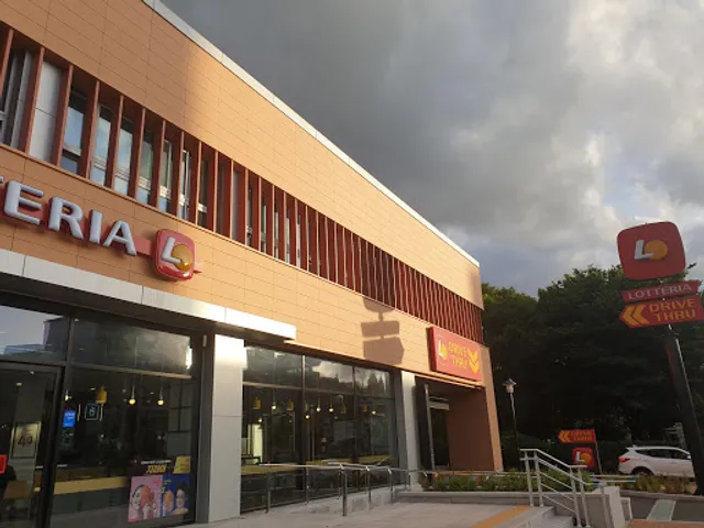 Lotteria Yeungnam University DT Branch