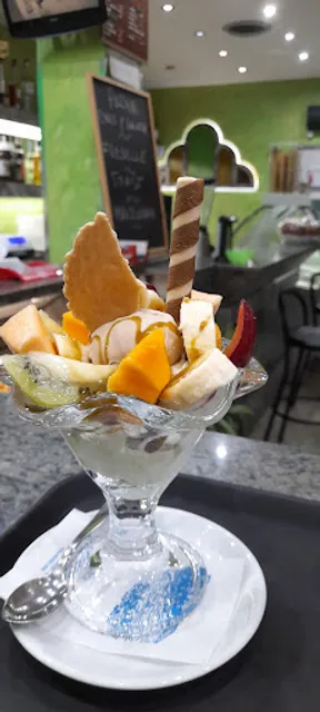 Bar Miramare Gelateria con terrazza panoramica aperitivi & cocktail