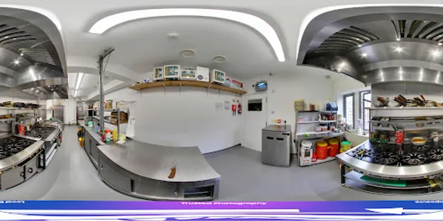 Bayleaf Lounge Bar & Restaurant