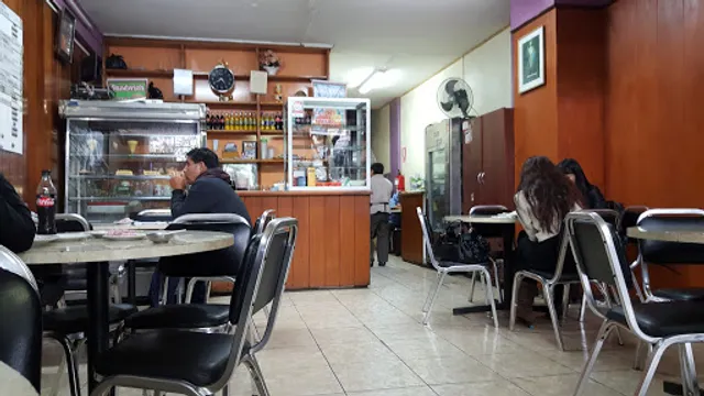 Samantha Comida Criolla