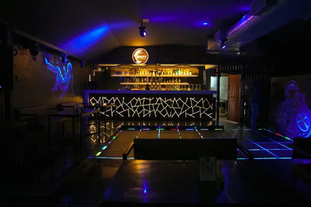 Gravity Restopub & Hookah Lounge | Top Pubs in Pondicherry | Dance Floor | DJ Nights | Best Nightlife in Pondicherry