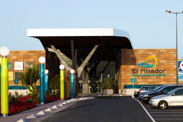 El Mirador Shopping