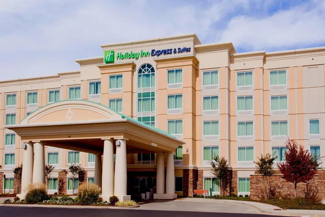 Holiday Inn Express & Suites Jackson Northeast by IHG