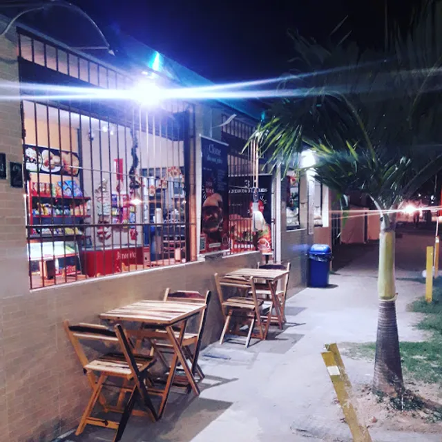 Chapa Quente Lanches e Conveniência