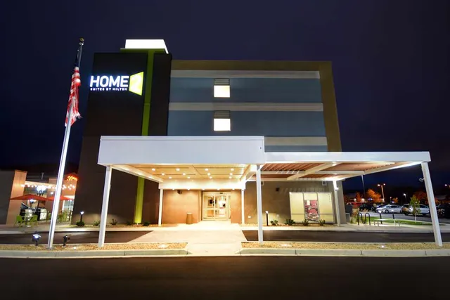 Home2 Suites by Hilton Eau Claire South