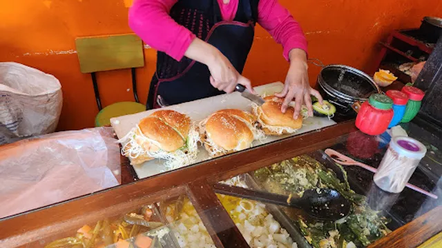 Cemitas de los Angeles