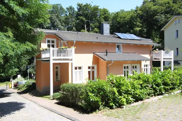Ferienwohnung "Haus am Wald"