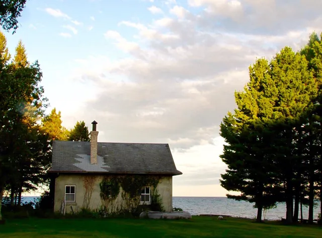 Sand Hills Lighthouse Inn