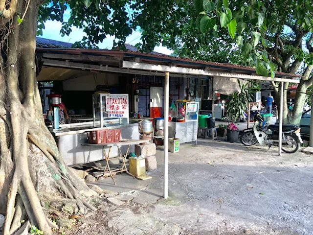 Kampung Berjaya Laksa (江夏堂 Laksa / 榕樹下 Laksa)