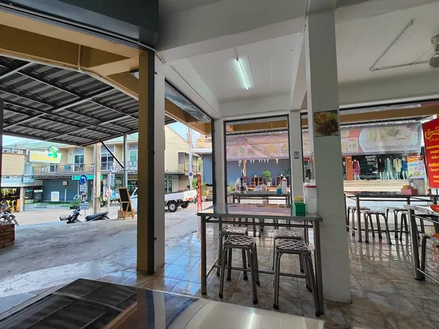 Hongtae spoon-time (ข้าวมันไก่ฮ่องเต้เกาะเต่า)