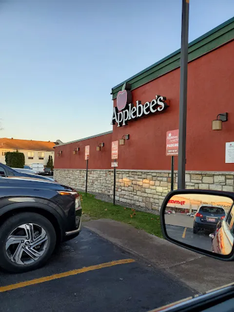 Applebee's Grill + Bar