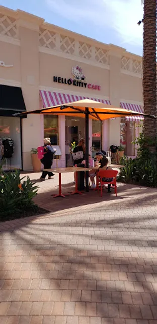 Hello Kitty Café