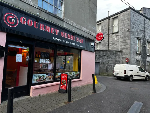Gourmet Sushi Bar