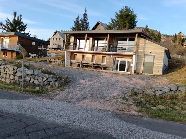 SAS Massif du Sancy - Chalet L'or du lac - Super Besse