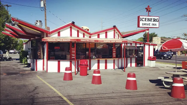 Iceberg Drive Inn 3900 South