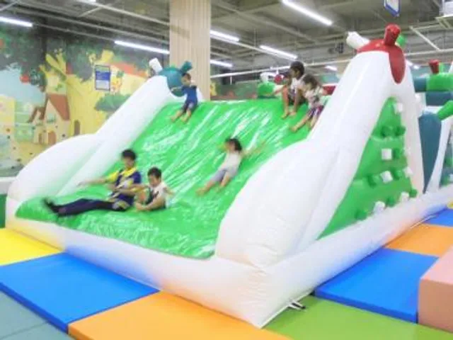 Amazing World Kanie store