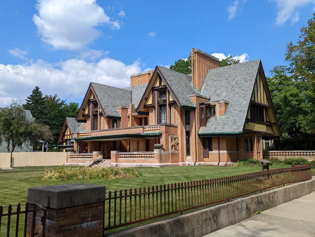 Nathan G. Moore House - Frank Lloyd Wright