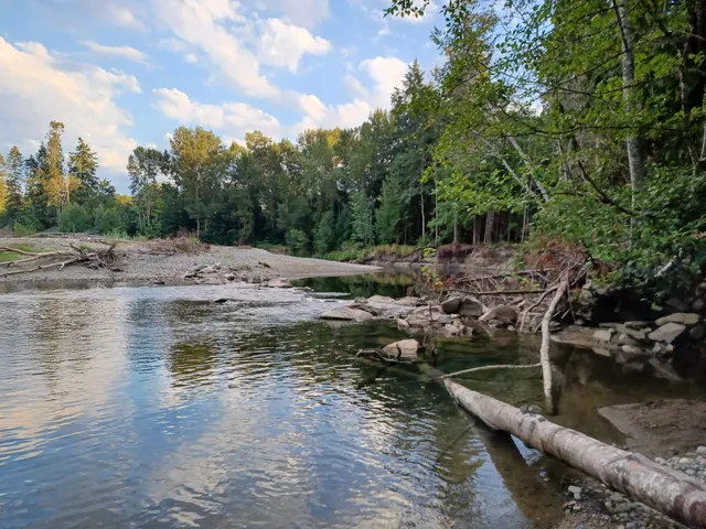 Kw’a’luxw (Englishman) River Estuary