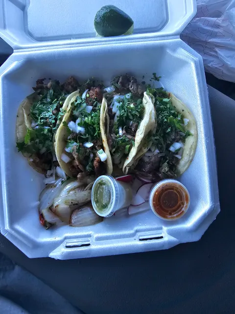 La Reyna Food Truck