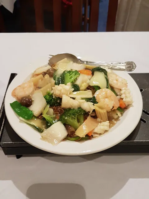 Four Seasons Cantonese Restaurant