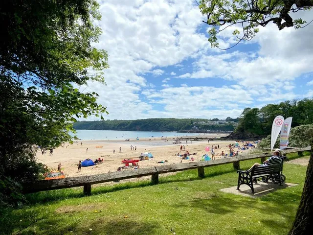 Coppet Hall Beach