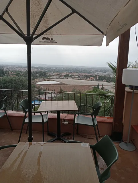 Bar restaurante Terraza Quitapesares