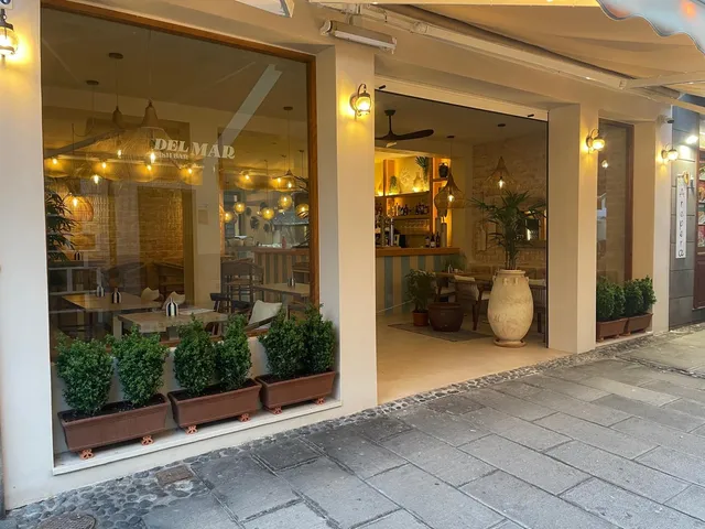 Del Mar Fish Bar - Restaurante Bar