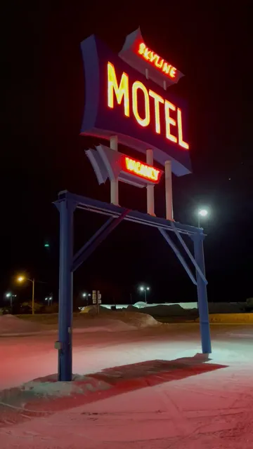 Skyline Motel