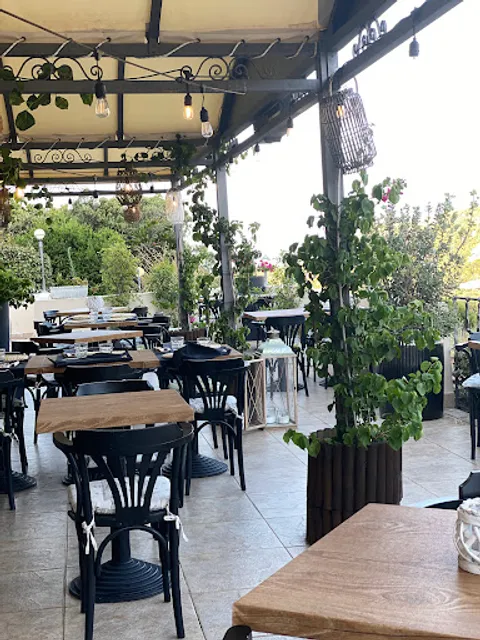 Ricky's OPEN ALL YEAR