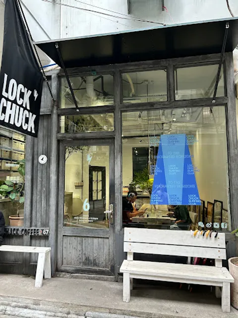 LOCKCHUCKCOFFEE