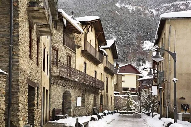 Casa d'Areny-Plandolit