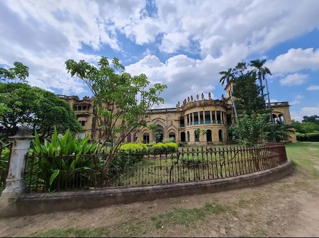 Fort of Raja Mahmoodabad