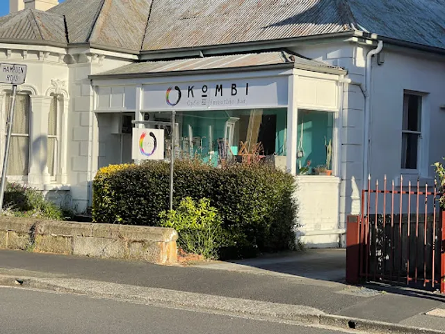 Kombi Cafe & Smoothie Bar