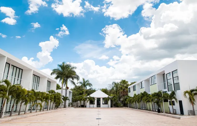 Hotel & Suites Yuca Ville Siglo XXI