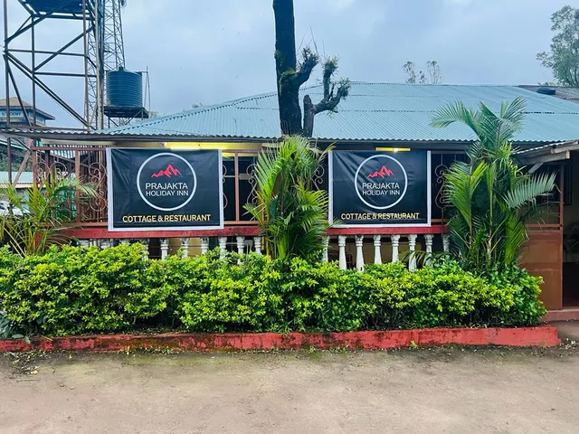 Prajakta Holiday Inn