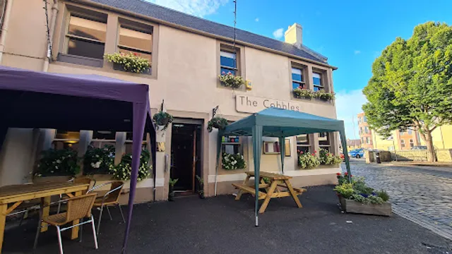 The Cobbles - Freehouse & Dining